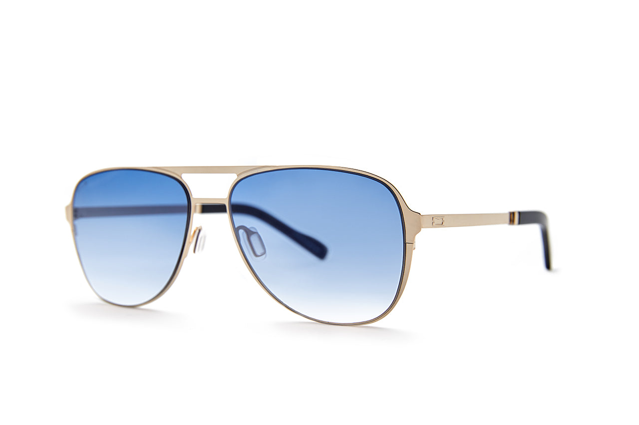 AVIATOR