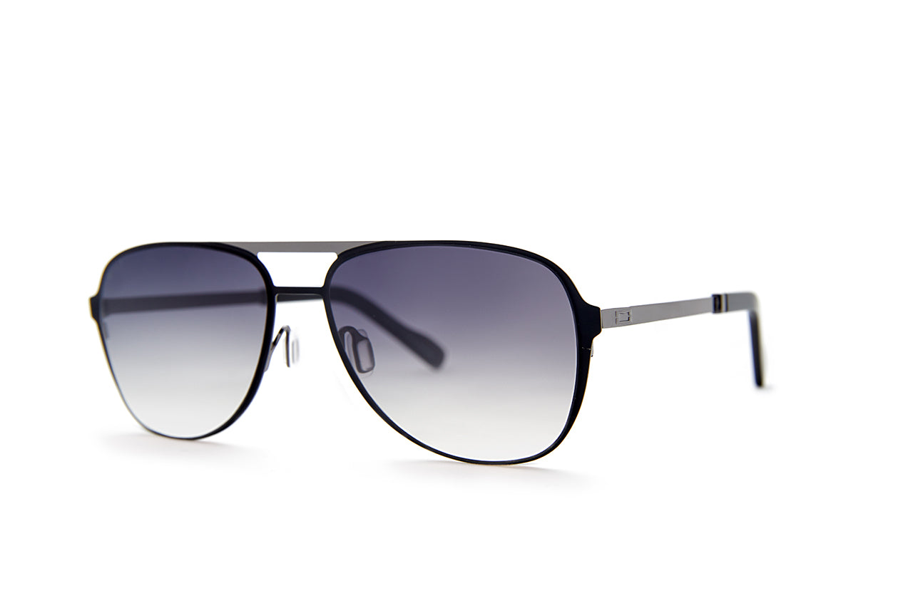 AVIATOR